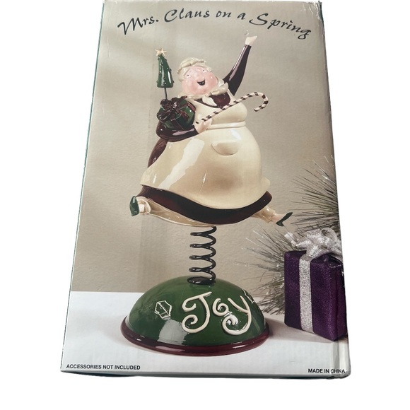 Mrs. Claus On A Spring Figurine Christmas Holiday Decor Mint - Picture 5 of 6